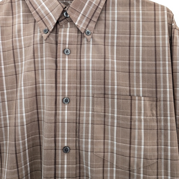 2/15$ Dockers Men's Brown Plaid Stain Defender Shirt Size M - Picture 3 of 6